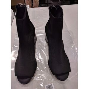 STEVEN by Steve Madden Women's Acko Ankle Bootie Black 6